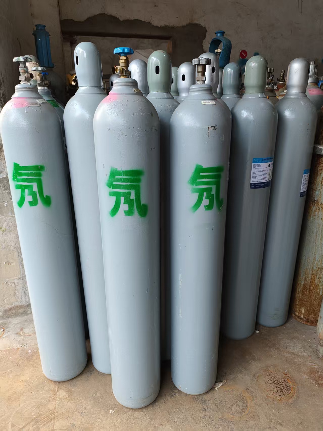 氖气  可根据客户要求分装各种规格